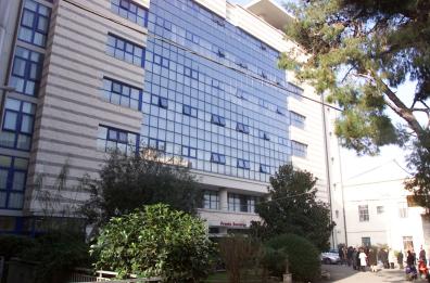Andria, due minori egiziani aggrediti da un branco di 30 persone nella villa comunale