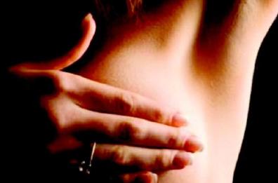 A Bari #DattiunOcchio; femminilità anche con la diagnosi di tumore al seno   