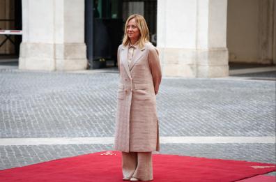 Giorgia al telefono... Ma chi si nasconde dietro questi comici russi?
