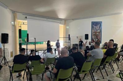 Trani, i detenuti del carcere a scuola di teatro con i propri figli