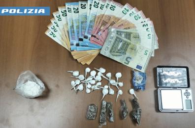 Spaccio di droga, a Taranto la polizia arresta tre presunti pusher