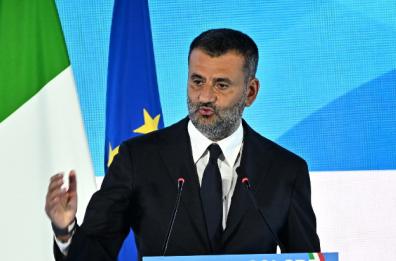 Puglia, la Consulta annulla la legge «anti Decaro»: «Non si può allungare il mandato del Consiglio»