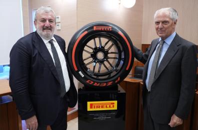 Tronchetti Provera incontra Emiliano: dal 2025 i dipendenti del Digital Solutions Center Pirelli saranno 80