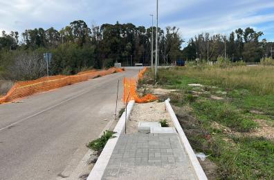Brindisi, la fermata ferroviaria «Ospedale Perrino» attiva solo «a metà»