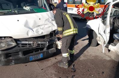 Doblò contro Ducato, due feriti nell'incidente di questa mattina a San Foca