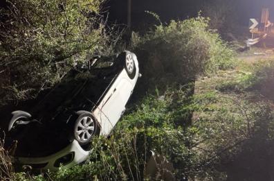 Andria, rubano una Lancia Ypsilon causano un incidente e fuggono