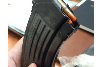 Foggia, arrestato in stazione con due caricatori per kalashnikov e 27 proiettili