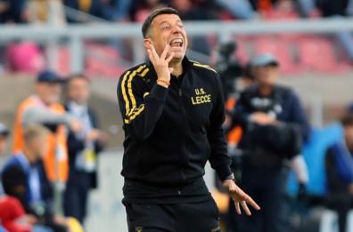 Il Lecce di D'Aversa domani a Verona: «Gara in cui i punti valgono doppio»