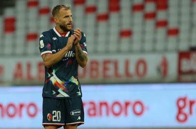Calcio, il Bari nel mare agitato: non c’è il salto di qualità