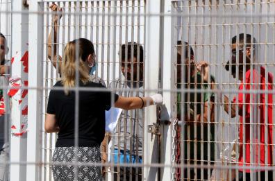 Quattro migranti trattenuti nell’hotspot di Taranto: Italia condannata dall’Ue
