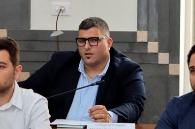 Comune di Taranto, nuove tensioni: la maggioranza si divide