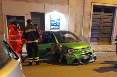 Copertino, perde il controllo dell’auto e si schianta: morto 29enne