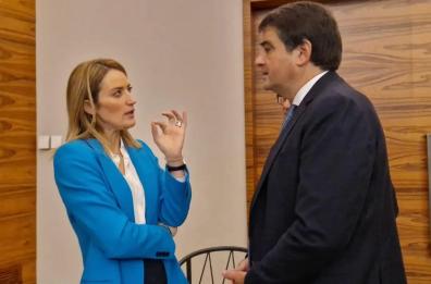 Presidente Parlamento Europeo Metsola in visita a Lecce: il via da Santa Croce