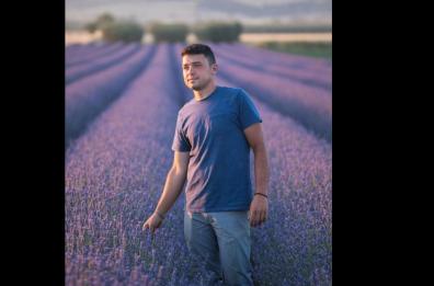 Un ettaro di lavandeto: a Lavello lo scenario perfetto per foto e yoga