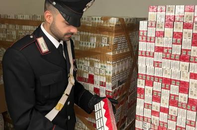 Bisceglie, fanno irruzione in un magazzino ma non trovano le sigarette: 2 arresti