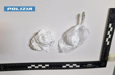 A spasso a Potenza con 50 grammi di cocaina: ventenne in carcere