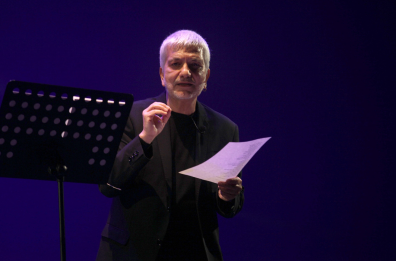 «Raccontiamo Scotellaro, poeta della lotta politica»: Vendola e Carmen Vincenti in scena