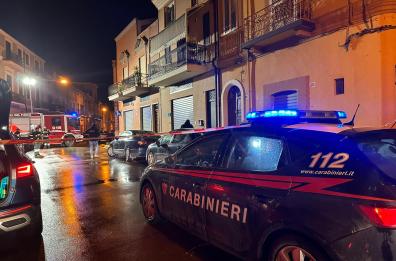 San Severo, bomba esplode davanti all'ingresso di uno studio medico: danni. Secondo attentato in un anno