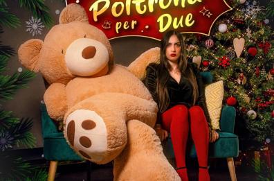 «Una poltrona per due», la canzone di Natale della leccese Raffaella