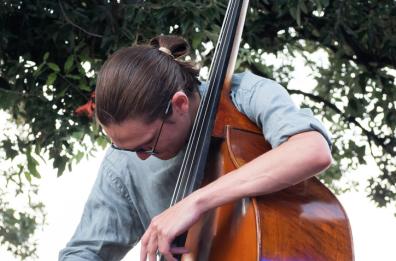 «Burnt Roots», la sofferenza degli ulivi narrata dal jazz di David Macchione