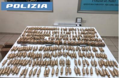 Taranto, vendeva fuochi d’artificio illegali via chat: 30enne arrestato. È il secondo caso nel giro di 24 ore