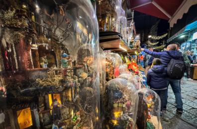 Il Natale cupo in Terrasanta e i presepi a San Gregorio Armeno
