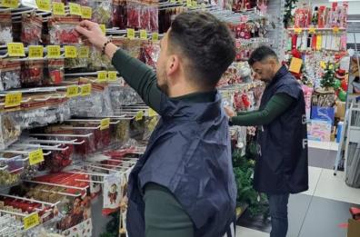 Potenza, sequestrati 500mila articoli natalizi pericolosi