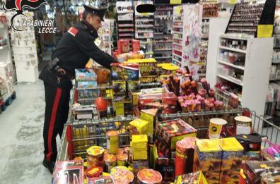 Sotto chiave 9.655 fuochi d'artificio: altro sequestro nel Salento