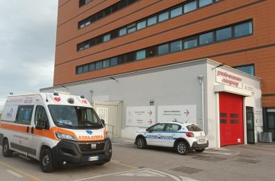 Spari di Capodanno, tre feriti gravi a Lecce e nel Foggiano: in ospedale anche due uomini nel Materano