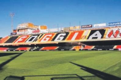 Calcio, il derby Foggia-Taranto a «porte chiuse»: il caso ora è politico