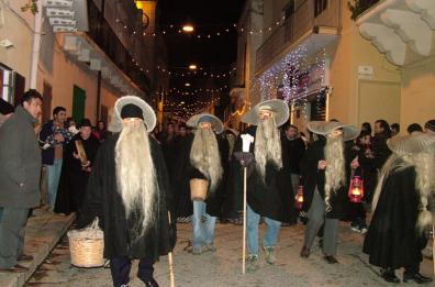 Montescaglioso rinnova il «rito» dei Cucibocca da oggi a sabato