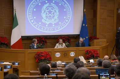 Conferenze stampa e primi ministri: ci vorrebbe un avatar

