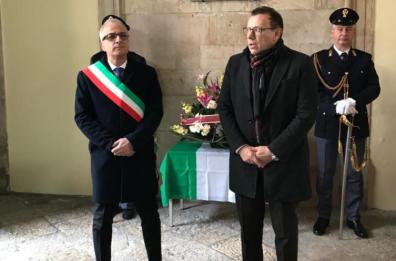 «Restituirò a Mattarella le medaglie di mio fratello, vittima Br», la polemica a Bitonto