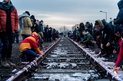 Riparte il «Treno della Memoria», 6mila passeggeri visiteranno i campi di sterminio
