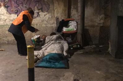 A Bari emergenza freddo, piano straordinario del Comune: «Tanti arrivano dalla provincia» 