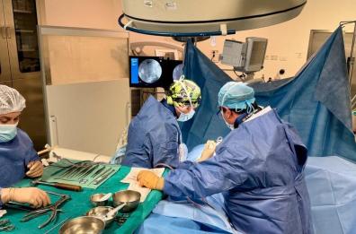 Bari, utilizzato per la prima volta il carbonio in chirurgia vertebrale oncologica
