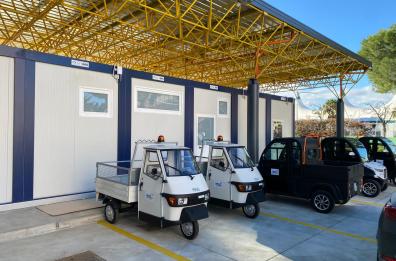 Bari, inaugurato primo centro raccolta rifiuti nel tessuto urbano: è a Poggiofranco
