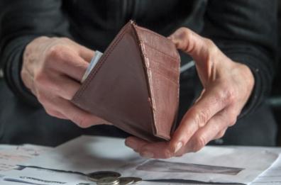 Cerignola, consigliere perde portafogli e ringrazia pubblicamente la donna che lo ritrova