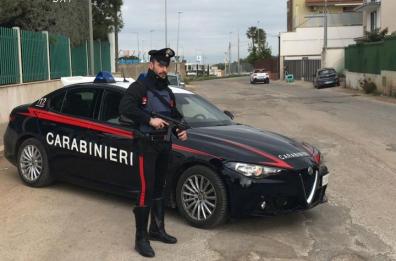 Era pronto a uccidere moglie e figlia con un coltello: arrestato 53enne ad Andria
