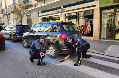 Travolto da un'auto mentre attraversa sulle strisce, paura per un 81enne a Matera