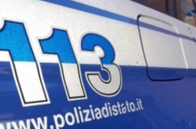 Bari, spari nella notte al quartiere Libertà: un proiettile entra in casa, anziana e figlio disabile salvi per miracolo