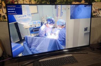 Brindisi, all'ospedale «Perrino» primo intervento con un «tutor» collegato da remoto