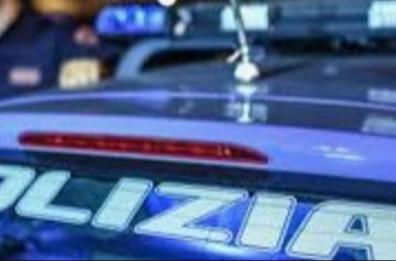 Trani, aggredisce poliziotti alla richiesta di mostrare i documenti: arrestato 27enne