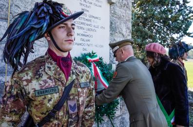 Spinazzola, una corona d'alloro per i militari uccisi nel 1943
