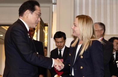 La Meloni a Tokyo per far partire il G7