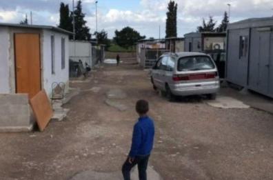 Foggia, viaggio nell’inferno del campo «rom» di borgo Arpinova 