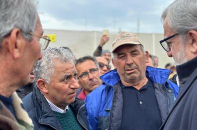 Bari, Emiliano e Pentassuglia incontrano gli agricoltori salentini