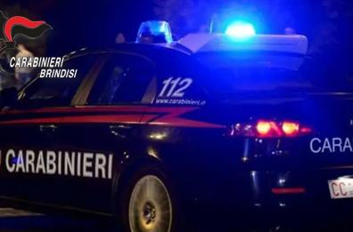 Latiano, nascondeva pistola e munizioni sul terrazzo di casa: arrestato