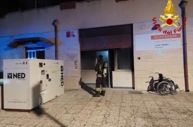 Fiamme nel centro dialisi di Mesagne: a fuoco il quadro elettrico