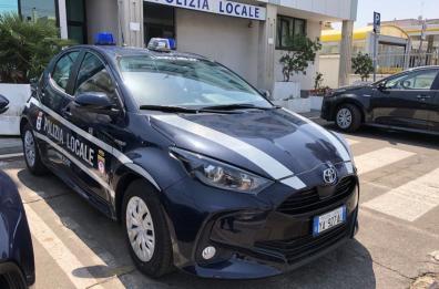 Vigilesse interdette a Lecce: quell’amico che ha risparmiato 350 euro e 6 punti patente